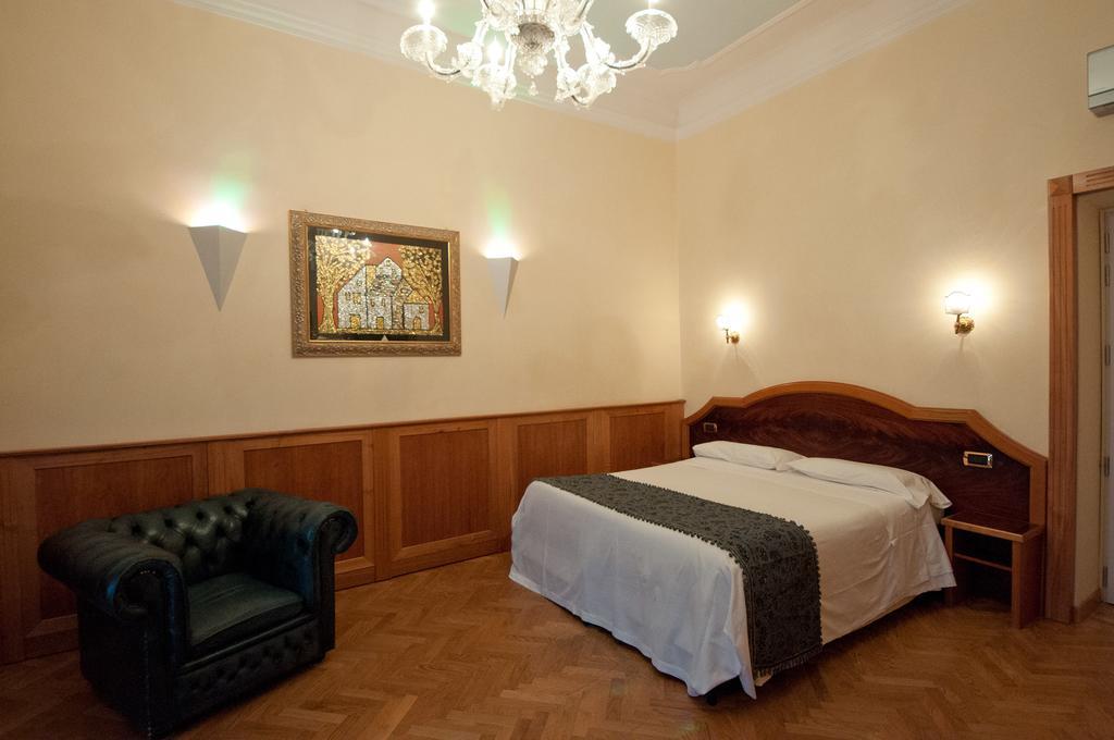Relais Conte Di Cavour De Luxe Rome