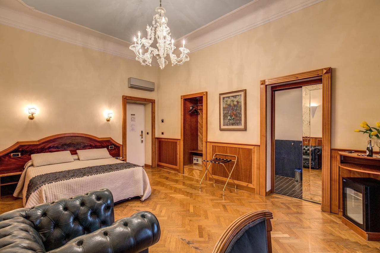 Relais Conte Di Cavour De Luxe Affittacamere Roma