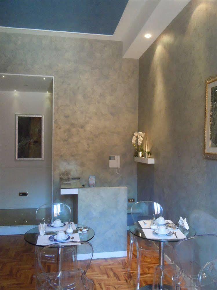 Relais Conte Di Cavour De Luxe 2* Rome